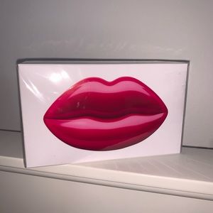 KYLIE JENNER BY KKW FRAGRANCE PINK LIPS